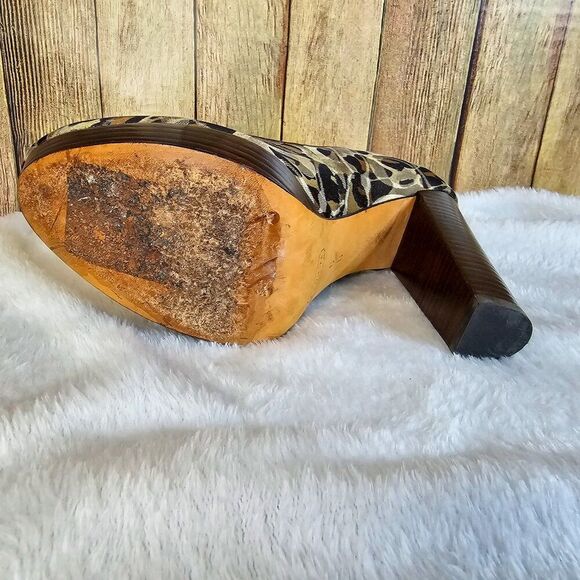 Coach Tristian Leopard Signature Logo Pumps Brown Graphic Size 6B - Picture 10 of 13